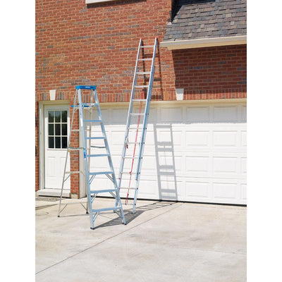 Werner 20 ft. H Aluminum Telescoping Extension Ladder Type III 200 lb. capacity