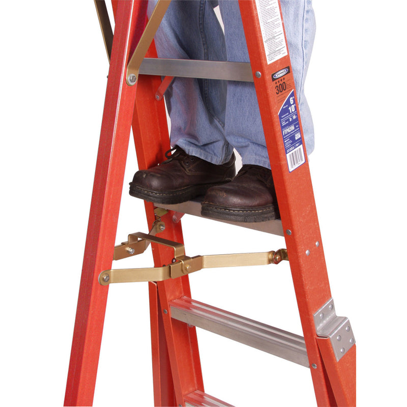 Werner 8 ft. H Fiberglass Tripod Step Ladder Type IA 300 lb. capacity