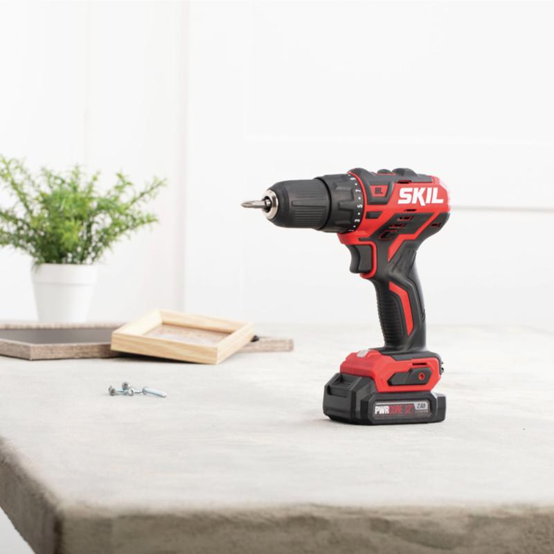 SKIL PWR CORE 12 V 1/2 in. Brushless Cordless Drill Kit (Battery & Charger)