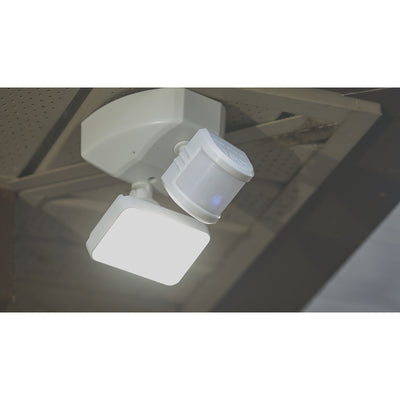 Heath Zenith Motion-Sensing Hardwired LED White Security Light