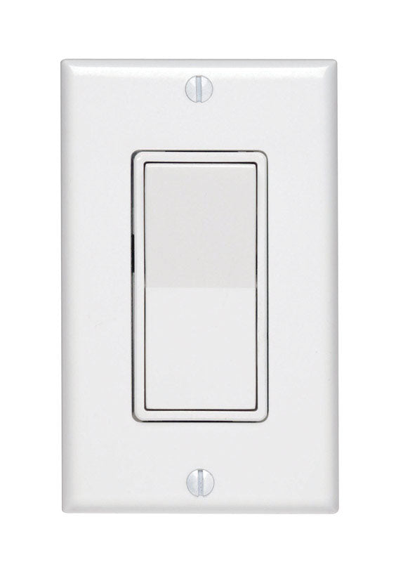 Leviton Decora Illuminated 15 amps Single Pole Rocker Switch White 1 pk