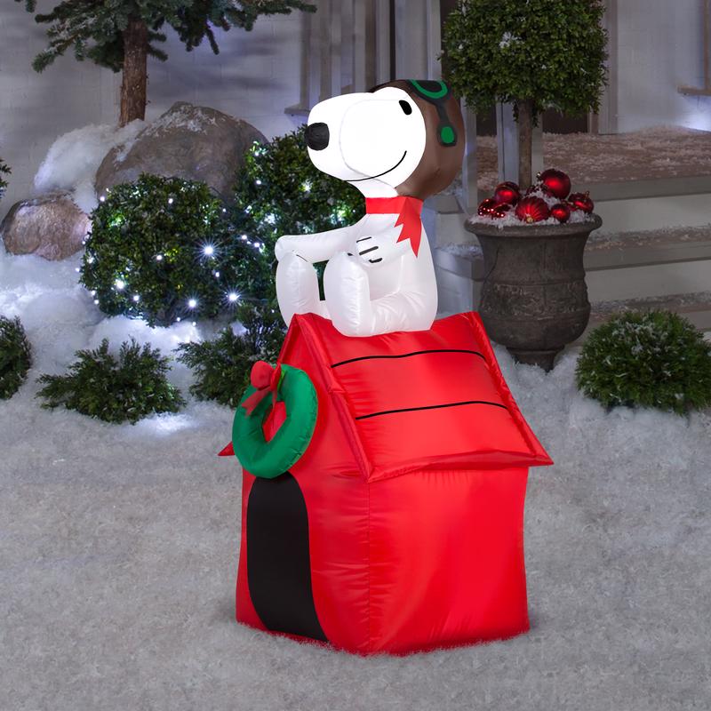 Gemmy LED Snoopy on House 3.5 ft. Inflatable